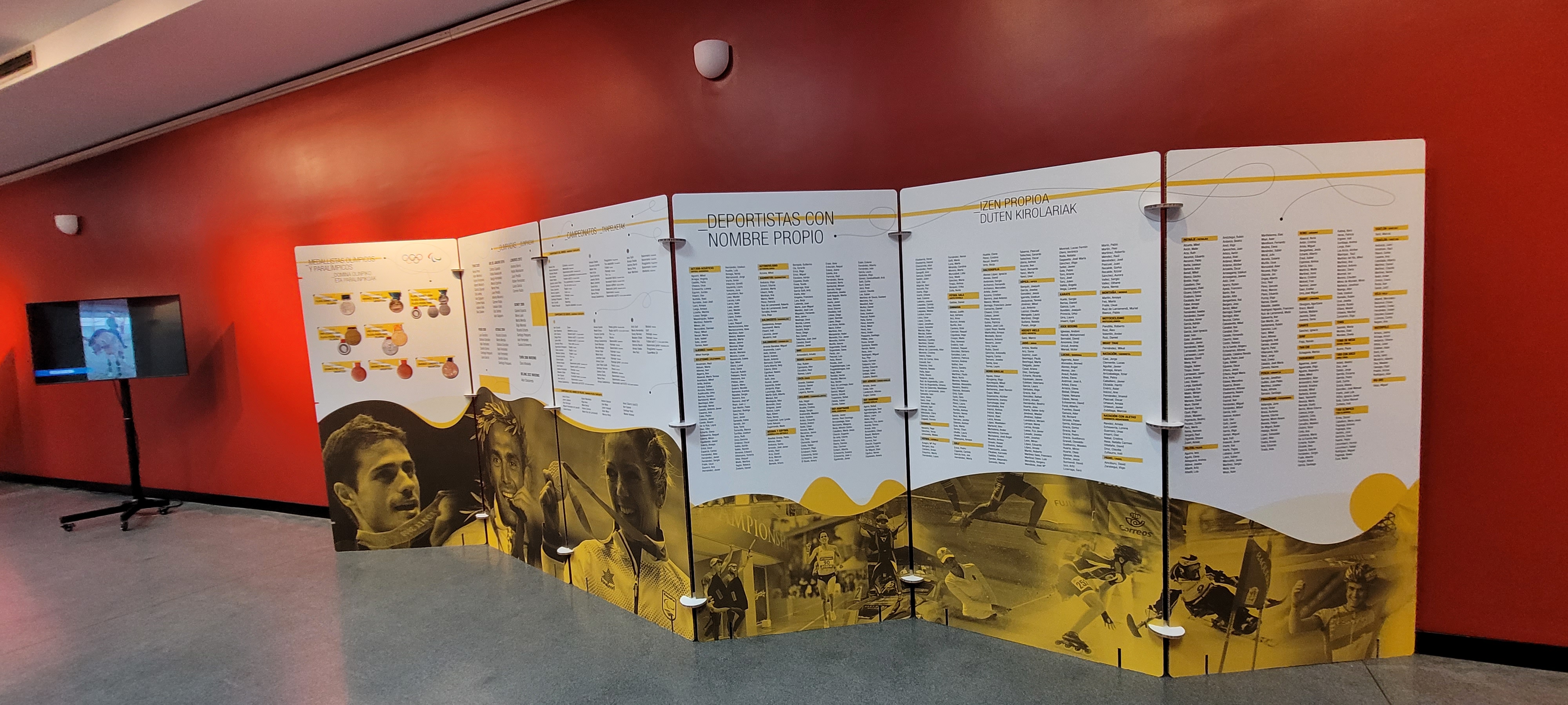 INAUGURADA LA EXPOSICI&Oacute;N ITINERANTE CON MOTIVO DEL 25&ordm; ANIVERSARIO